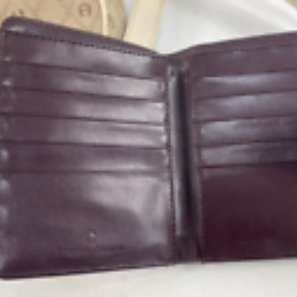 Etienne Aigner Beige Women's Adjustable Strap Crossbody Shoulder Bag with Wallet - Picture 6 of 7